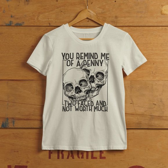 Two faced and not worth much 3/4 sleeve shirt - Picture 2 of 4